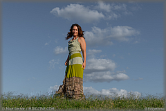 GreenDress-Grass-03-_MJR5146.jpg